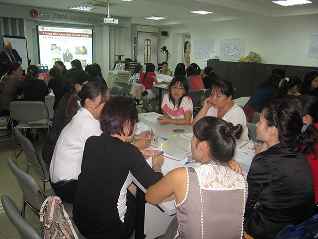 Đội ngũ BM chuyên nghiệp - 1 year (LG-Vina 09-10-2013)